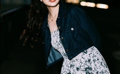 井川里予和别人打扑克牌视频豆瓣